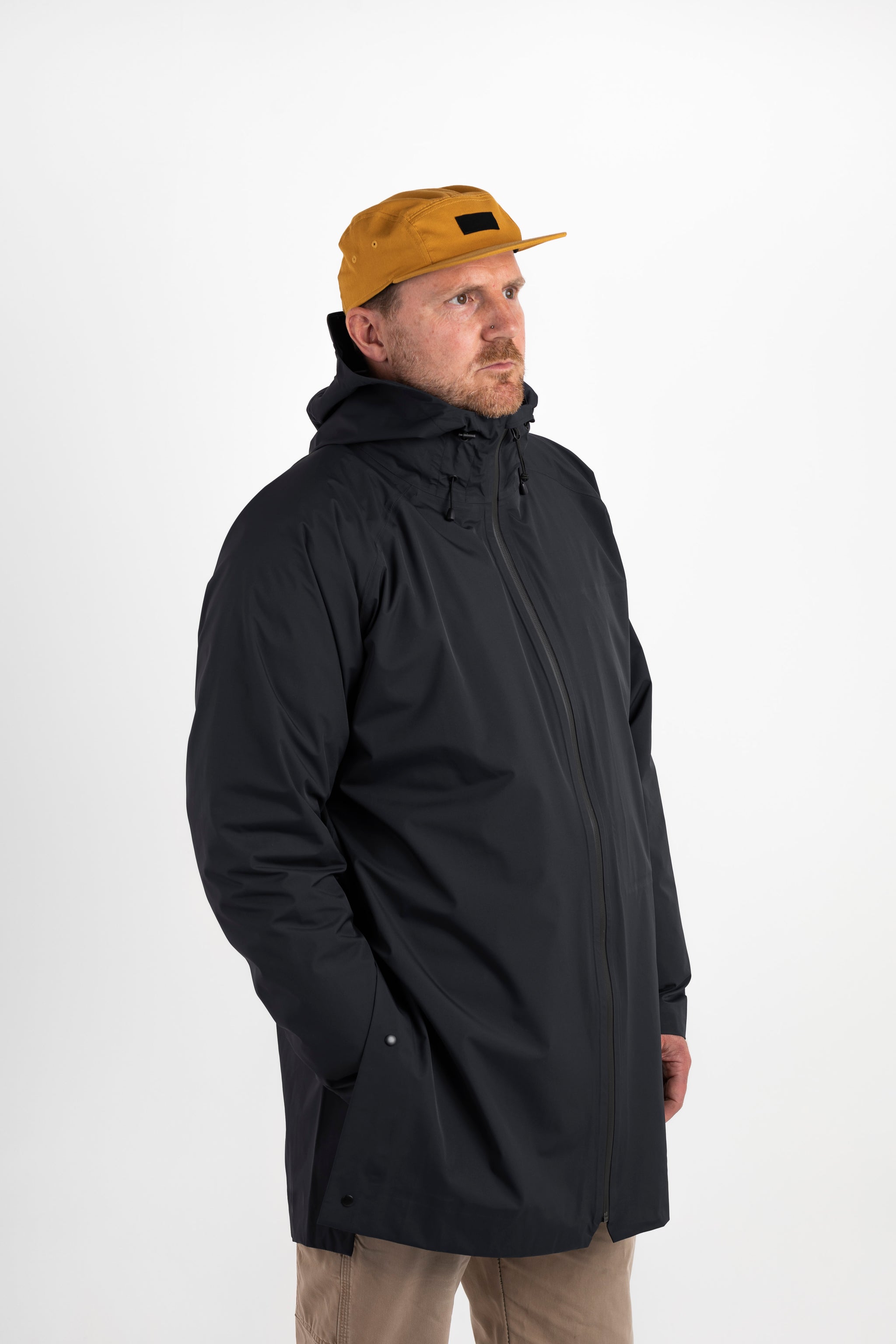 【新品•未使用】CMF \"OVER PONCHO\" BLACK 2023SS 新品•未使用】CMF OVER PONCHO BLACK 2023SS